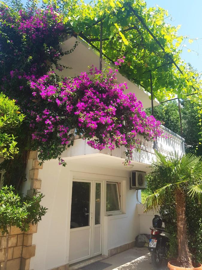 Apartments Irena Bečići Eksteriør billede