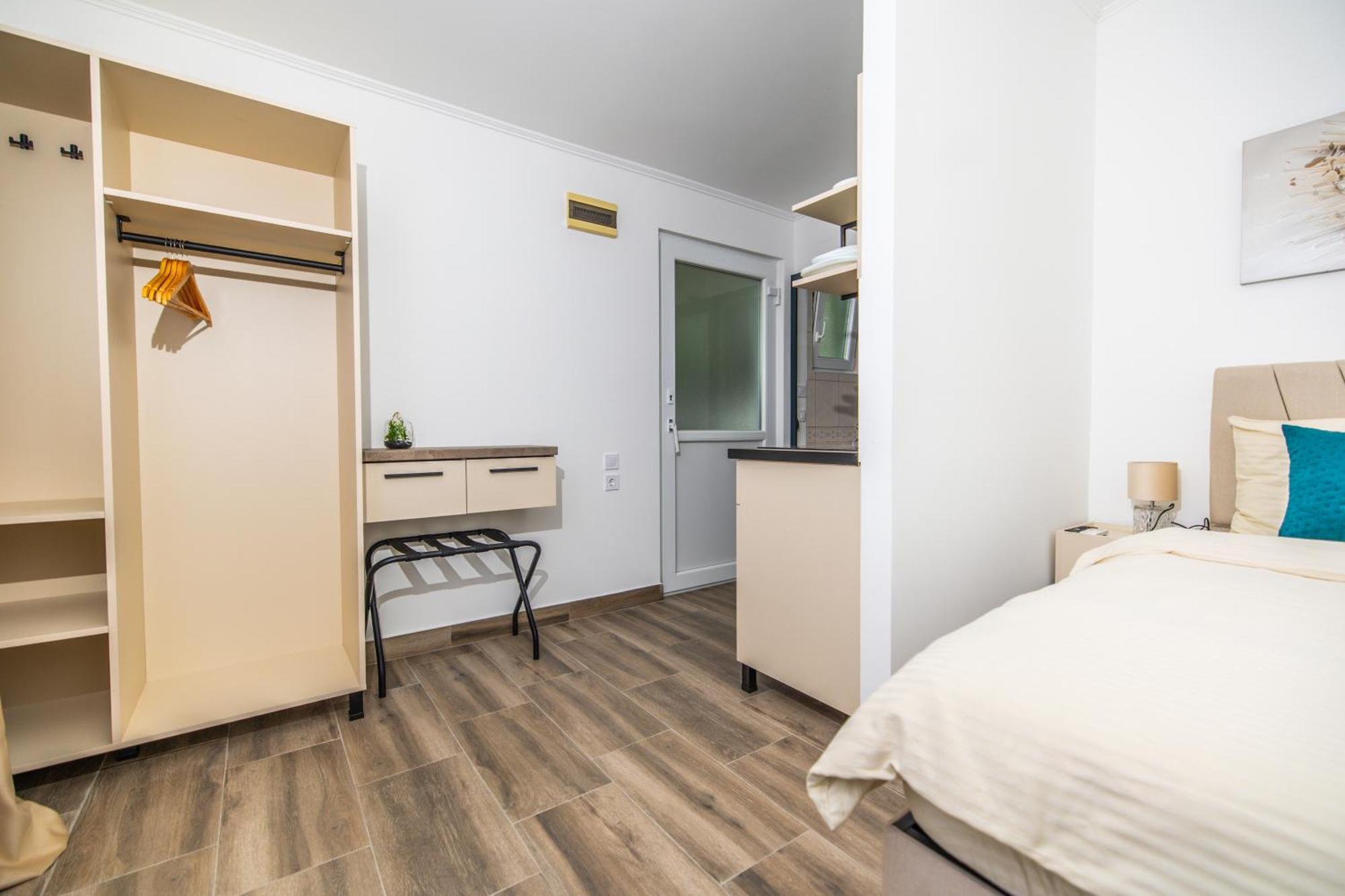 Apartments Irena Bečići Eksteriør billede