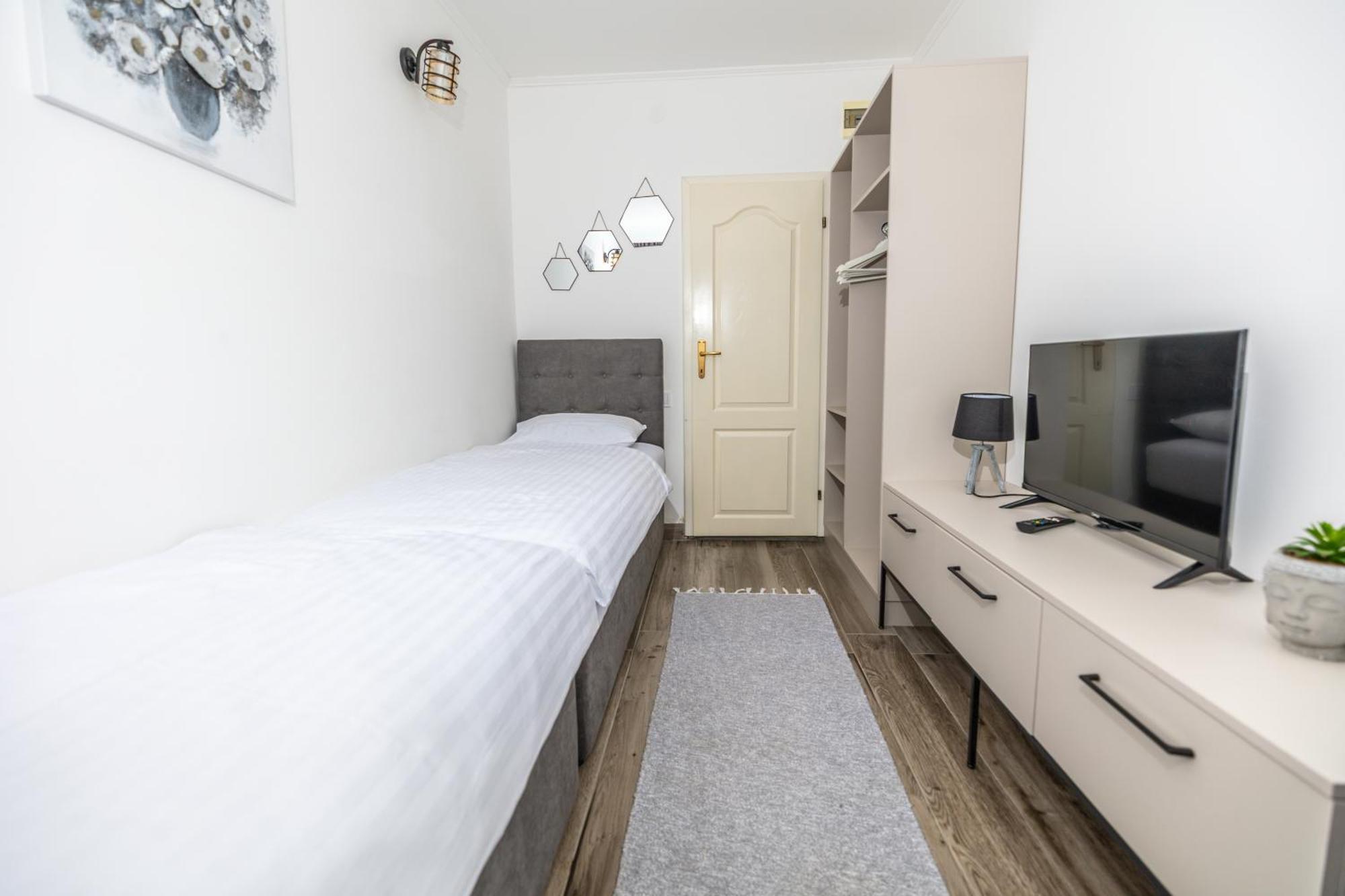 Apartments Irena Bečići Eksteriør billede