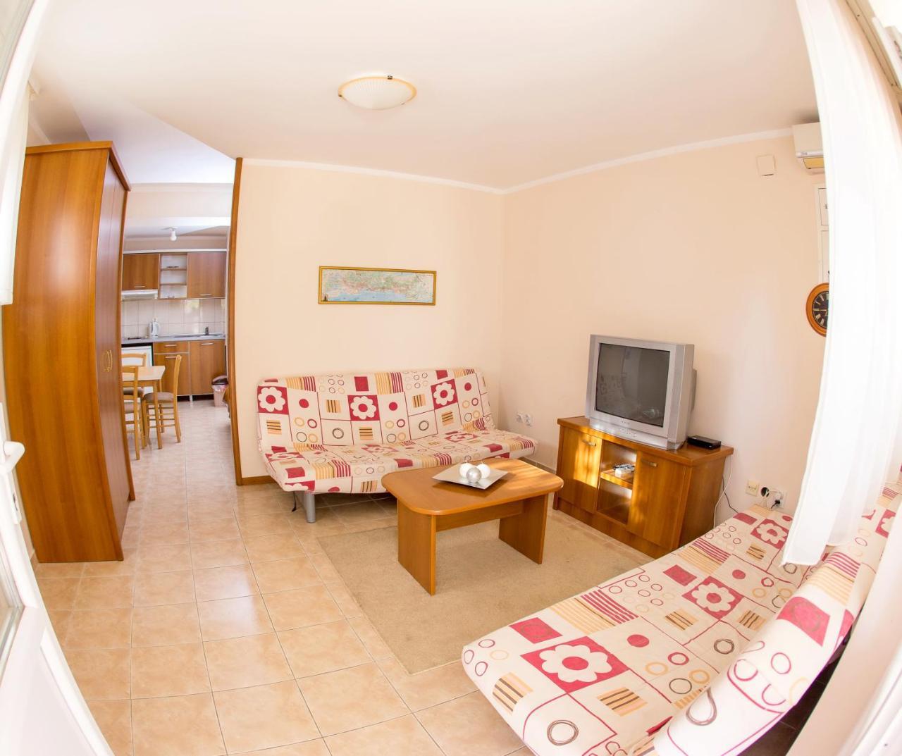 Apartments Irena Bečići Eksteriør billede