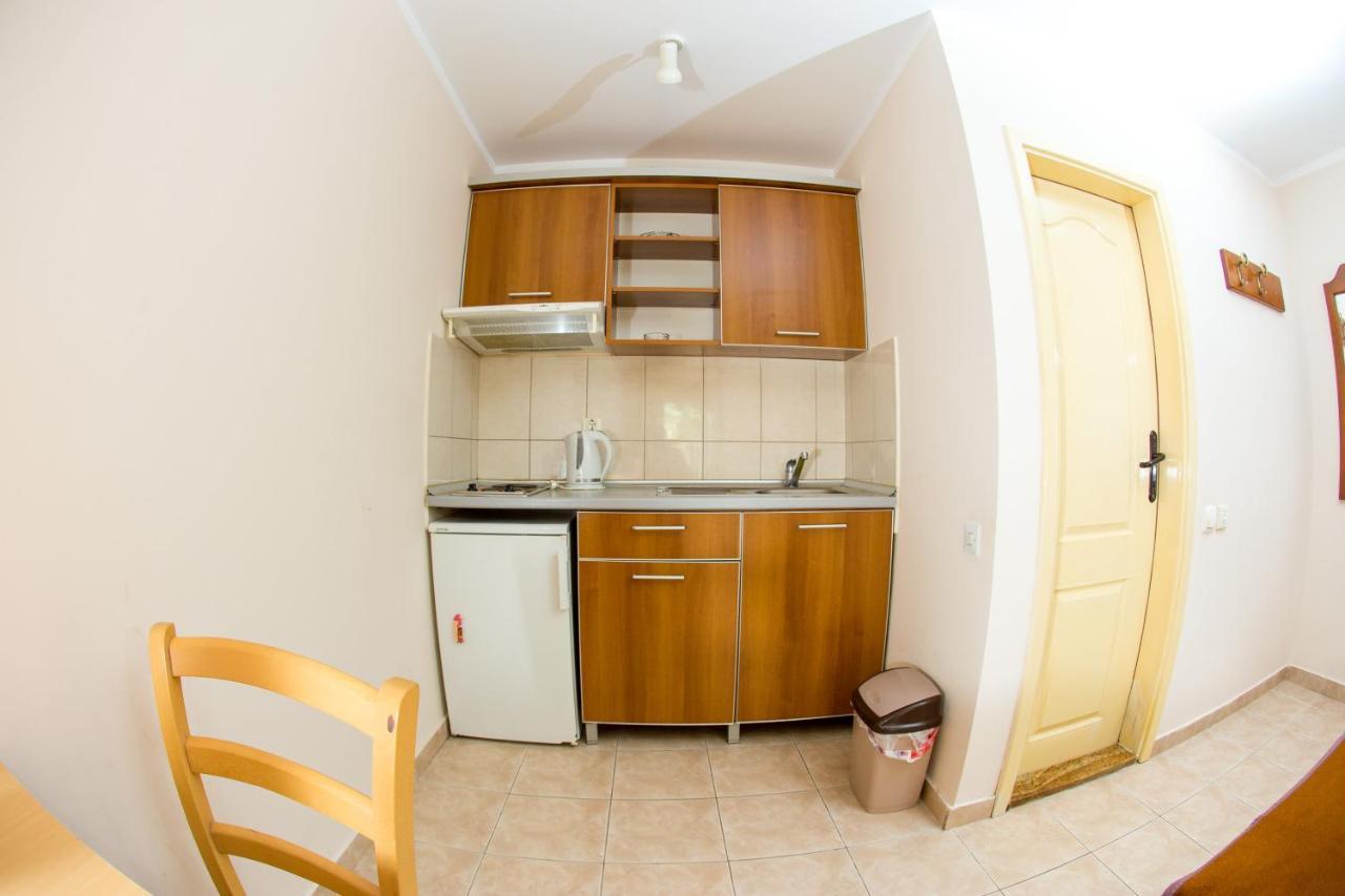Apartments Irena Bečići Eksteriør billede